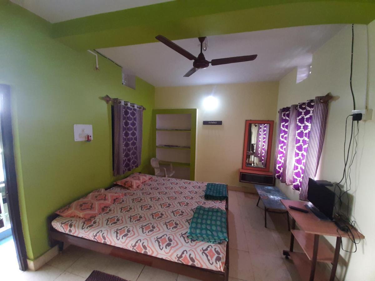 Hotel Lake Queen Rambha ภายนอก รูปภาพ